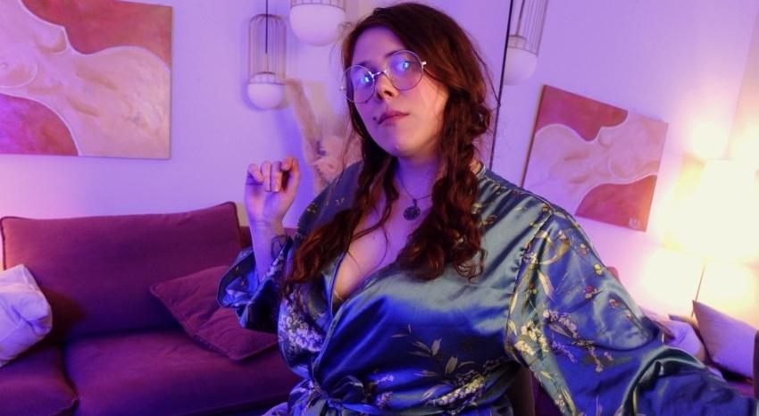 Webcam chat profile for SophiePure: Bondage & discipline