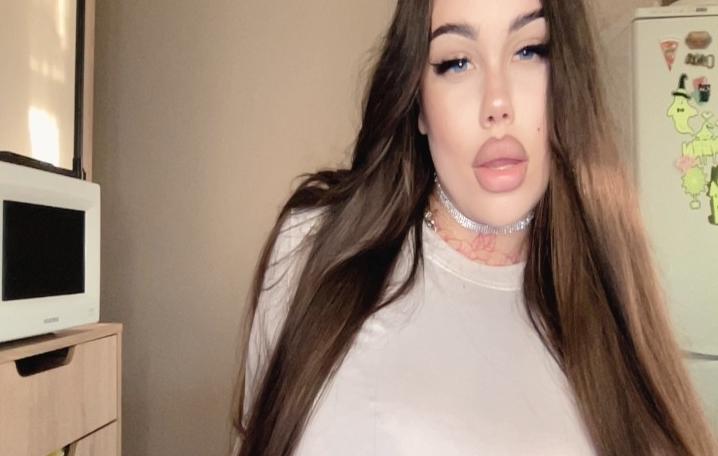 Webcam chat profile for Royal0Crystal: Legs, feet & shoes