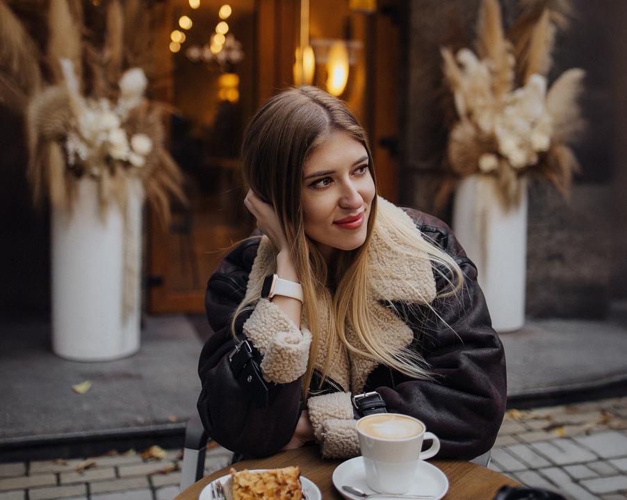 Webcam chat profile for LadyInShadow: Dancing