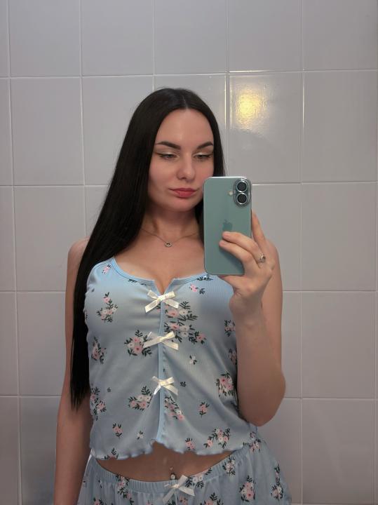 Webcam chat profile for MissYourKiss: Cooking