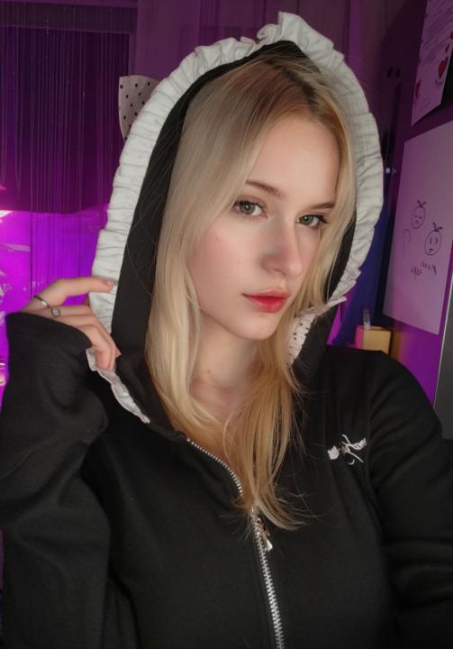 Webcam chat profile for Nyala: Ask about my Hobbies