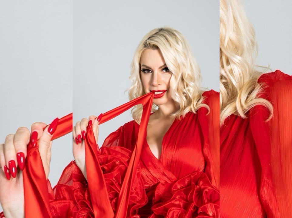 Webcam chat profile for TheWhiteLotus: Conversation