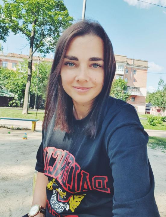 Webcam chat profile for BellaFrame: Cooking