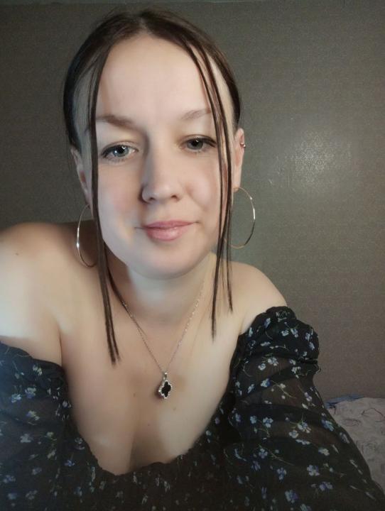 Webcam chat profile for SweetAngelaGirl: Outfits