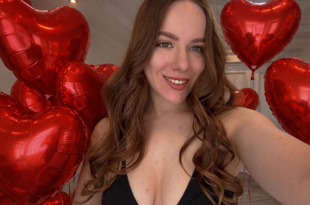 Webcam chat profile for YourBarbieLove: Leather