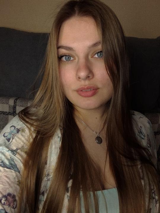 Webcam chat profile for ElegantFlame: Ask about my Hobbies