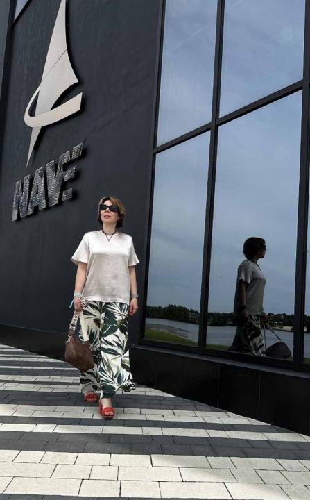 Webcam chat profile for Dinara