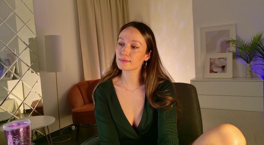 Webcam chat profile for AgnesGoddes: Legs, feet & shoes