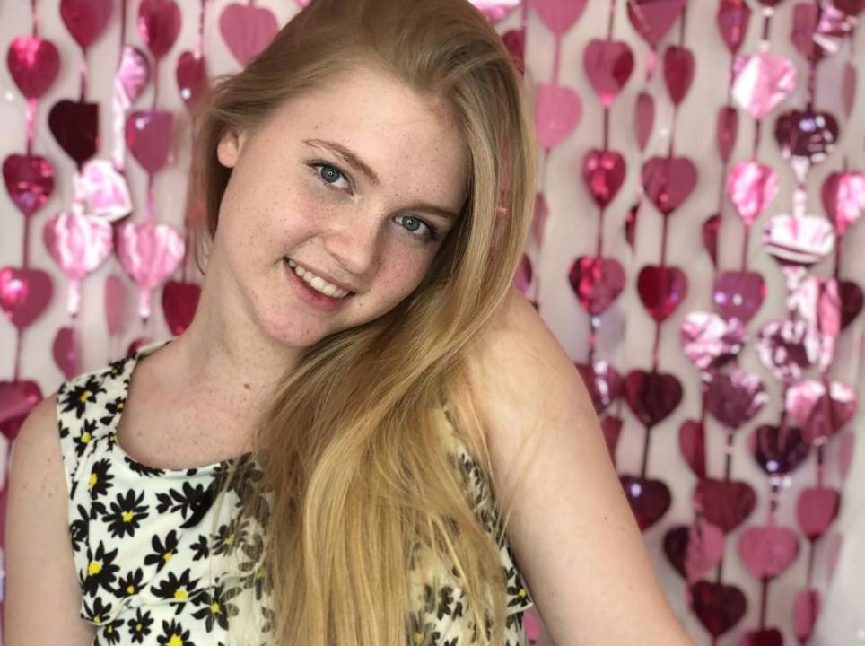 Webcam chat profile for VeronaX: Latex & rubber