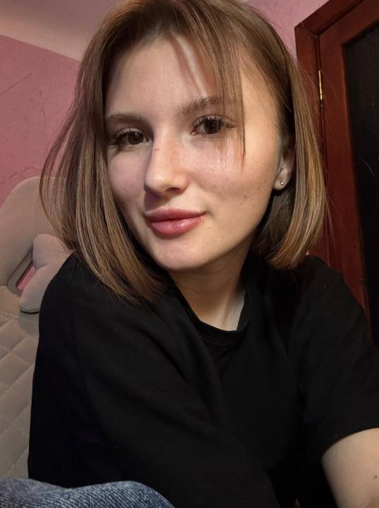 Webcam chat profile for EnchantingSiren