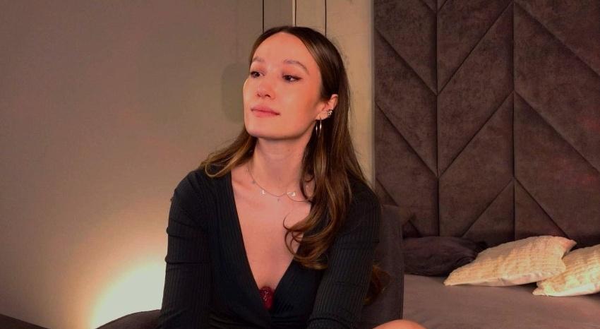 Webcam chat profile for AgnesGoddes: Legs, feet & shoes