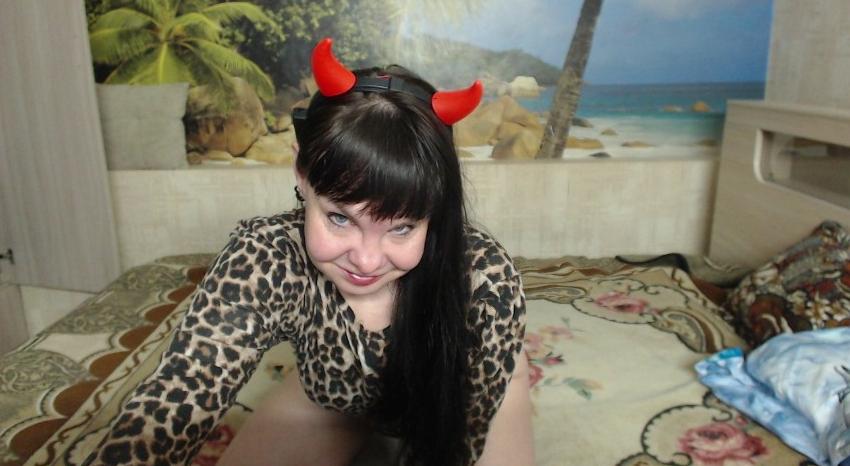 Webcam chat profile for Destinybbb: Bondage & discipline