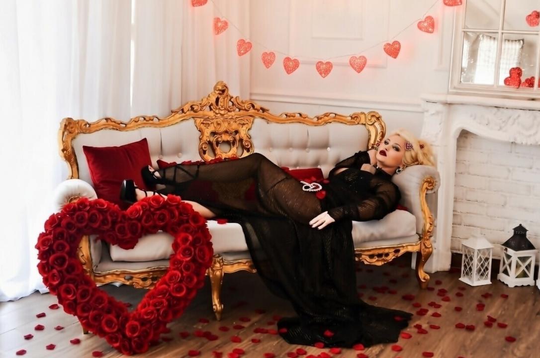 Webcam chat profile for StilettoHeel: Dominatrix