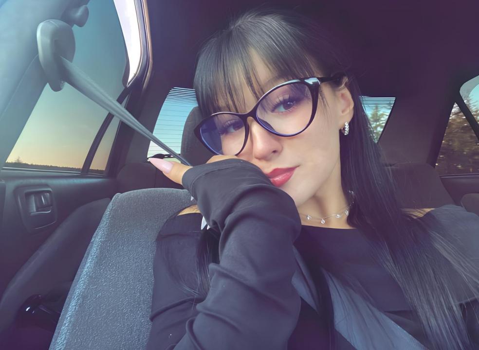 Webcam chat profile for MySpecial: Dancing