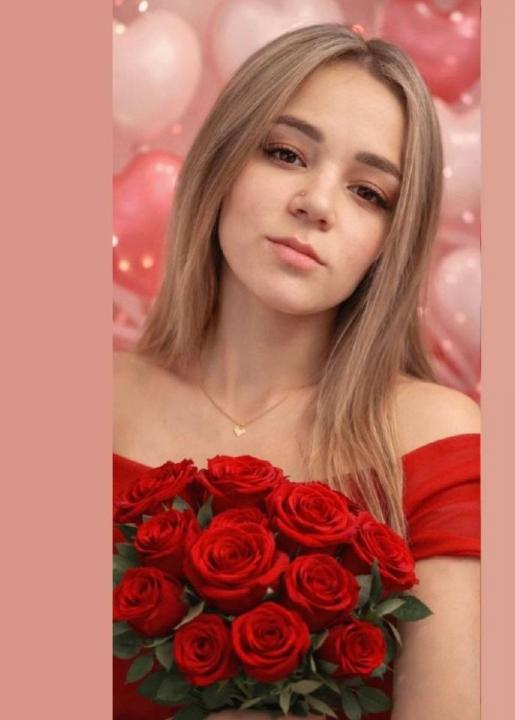 Webcam chat profile for Tavina: Dancing