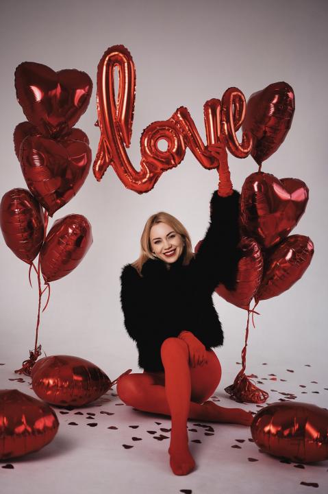 Webcam chat profile for ElanoraGrace: Exercise