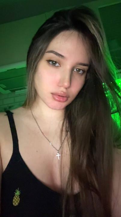 Webcam chat profile for Mariisadys: Travel