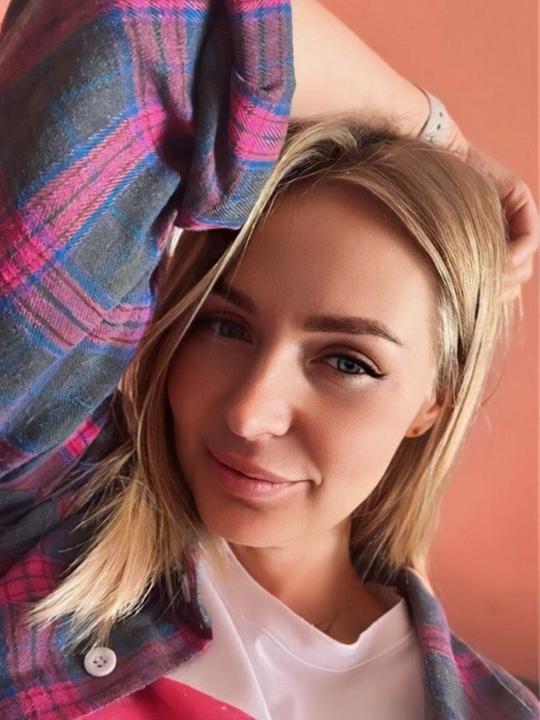 Webcam chat profile for magdakiss