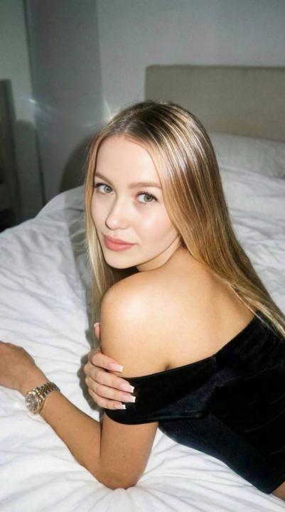 Webcam chat profile for JulieTa: Ask about my Hobbies