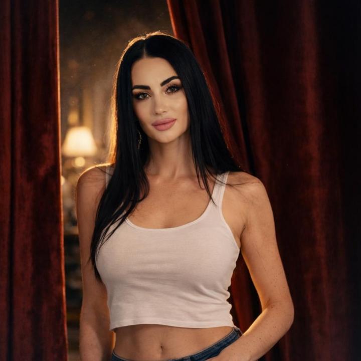 Webcam chat profile for 00Queen: Smoking