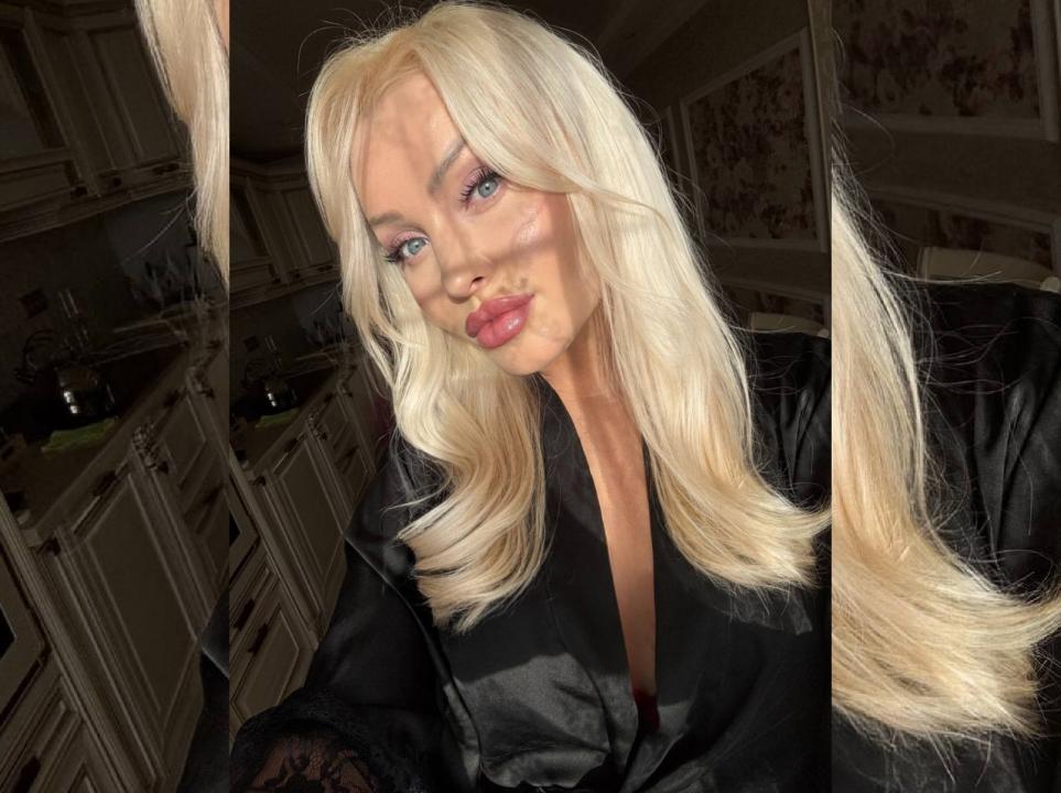 Webcam chat profile for SoniaMarsis: Outfits