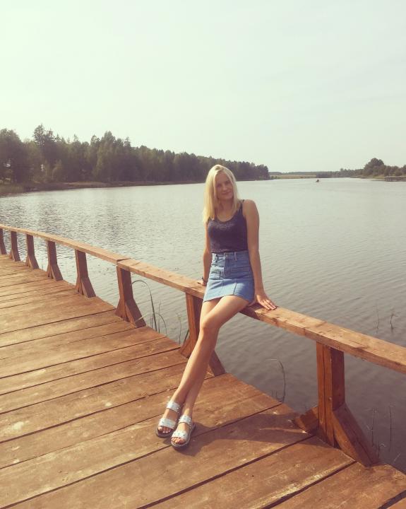 Webcam chat profile for Serenelle