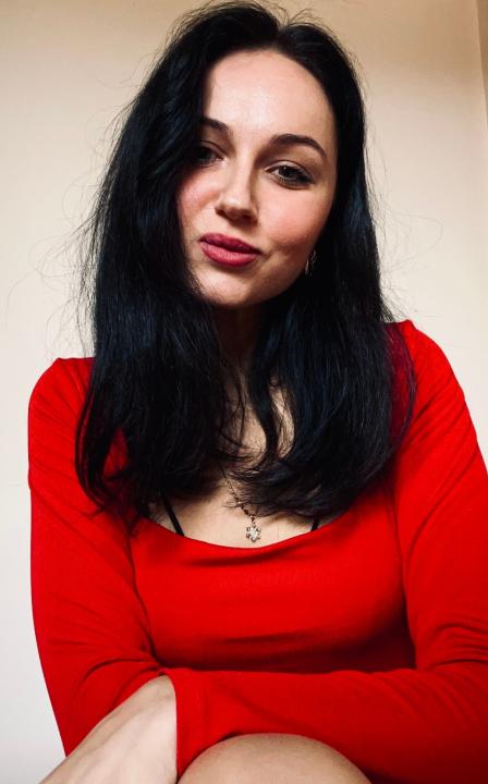 Webcam chat profile for MoonVelvet: Travel