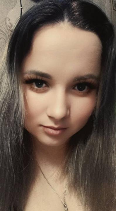 Webcam chat profile for MonikaBeauty