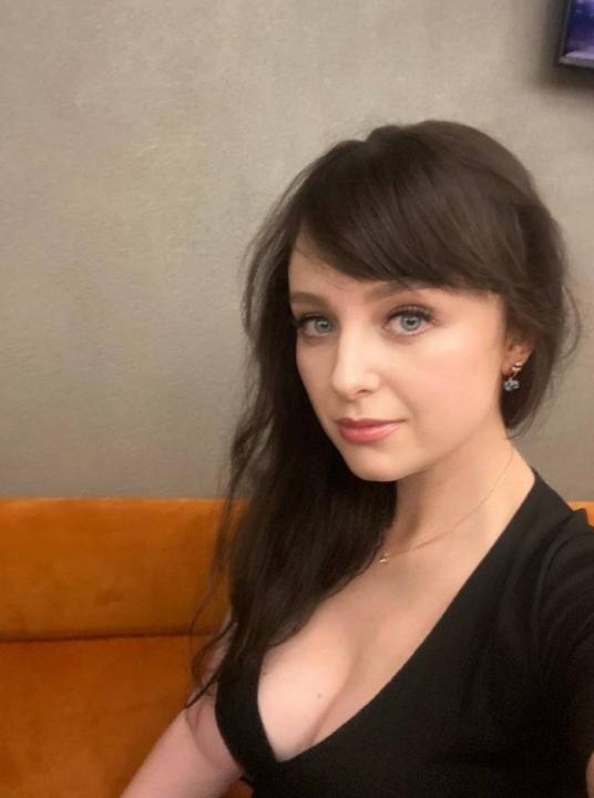 Webcam chat profile for Carolinaa1