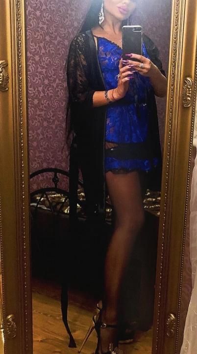 Webcam chat profile for MistressRoxxxy: Dominatrix