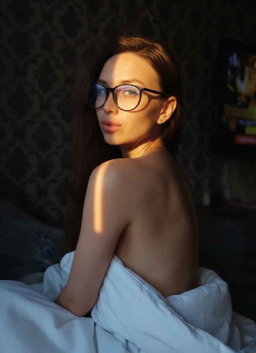 Webcam chat profile for BonnieFanny: Dominatrix