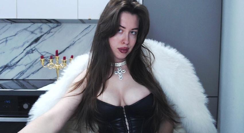 Webcam chat profile for goddesskatrina: Leather