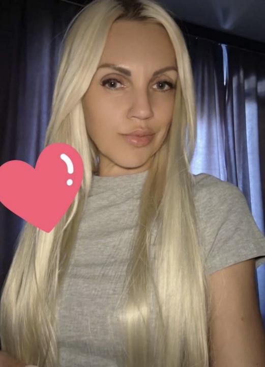 Webcam chat profile for CherryBlond