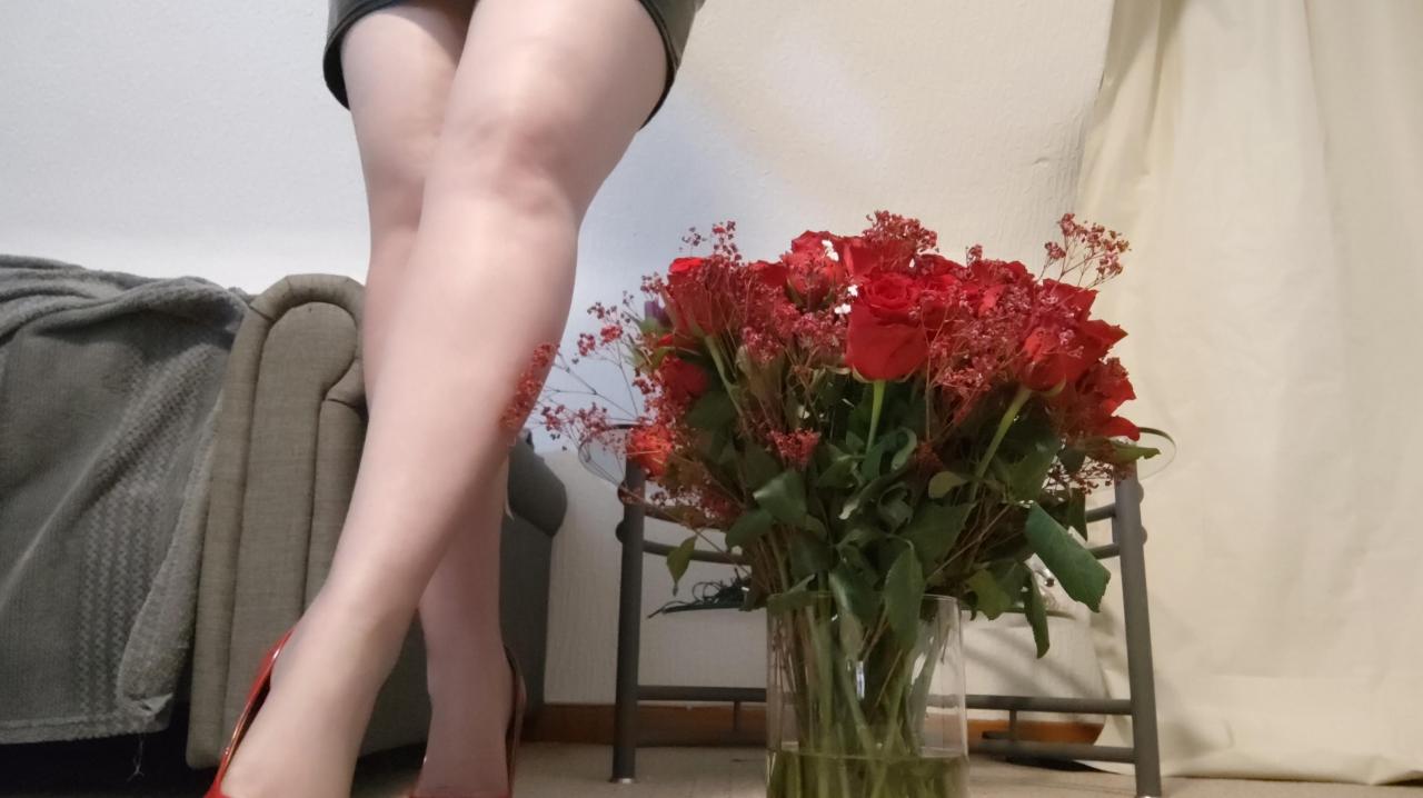 Webcam chat profile for 0001Brunette: Dominatrix