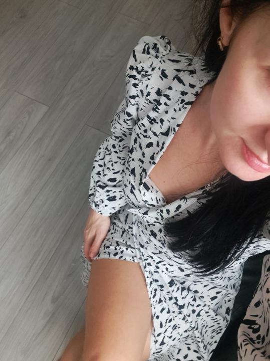 Webcam chat profile for Candys: Travel