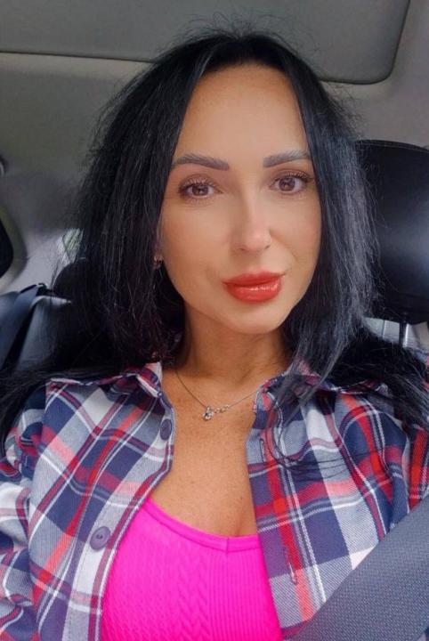 Webcam chat profile for CherryCherry1: Outfits