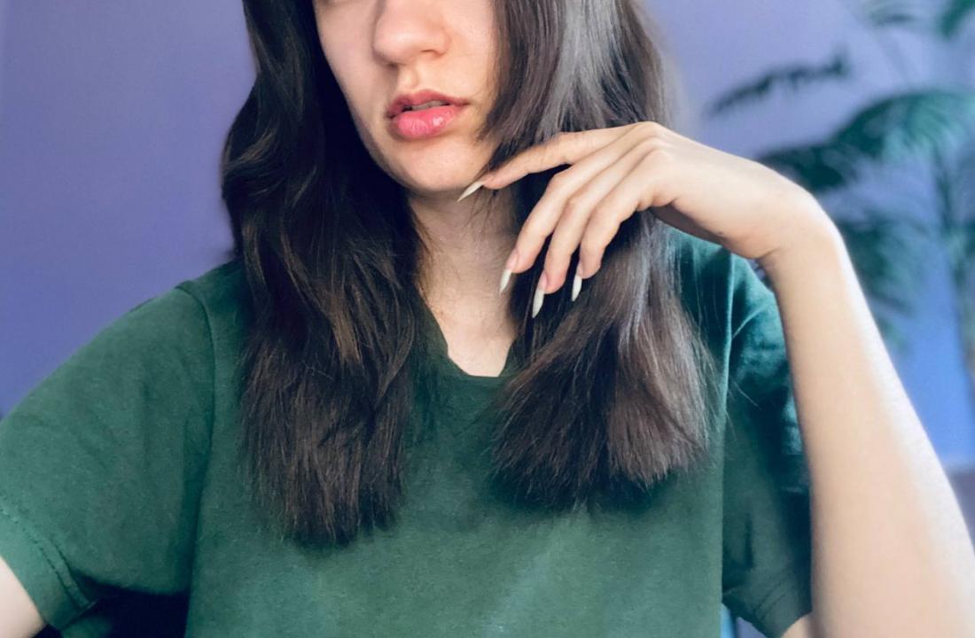 Webcam chat profile for MissSunnyXO: Legs, feet & shoes