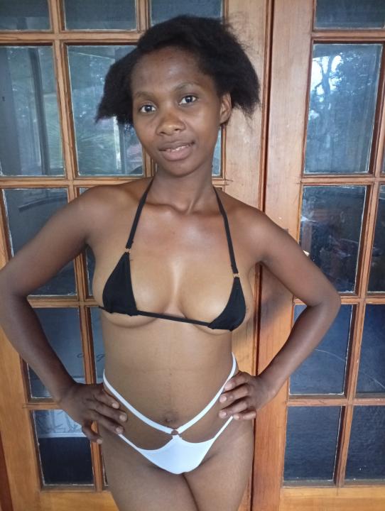 Webcam chat profile for PussyFarrie: Dominatrix