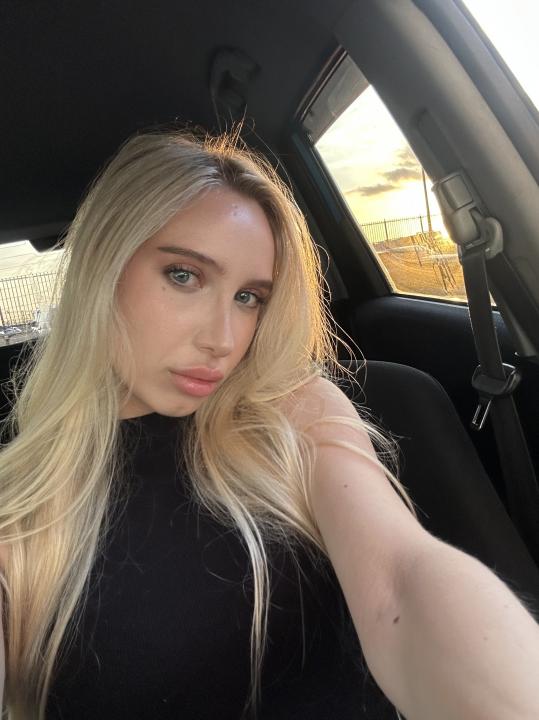 Webcam chat profile for Amelia1