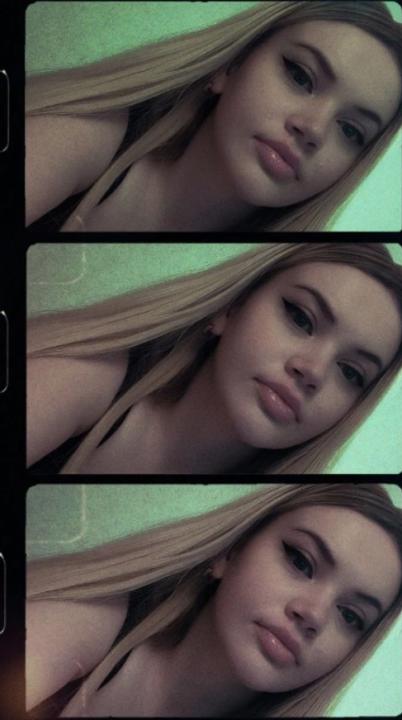 Webcam chat profile for JessDomina: Leather