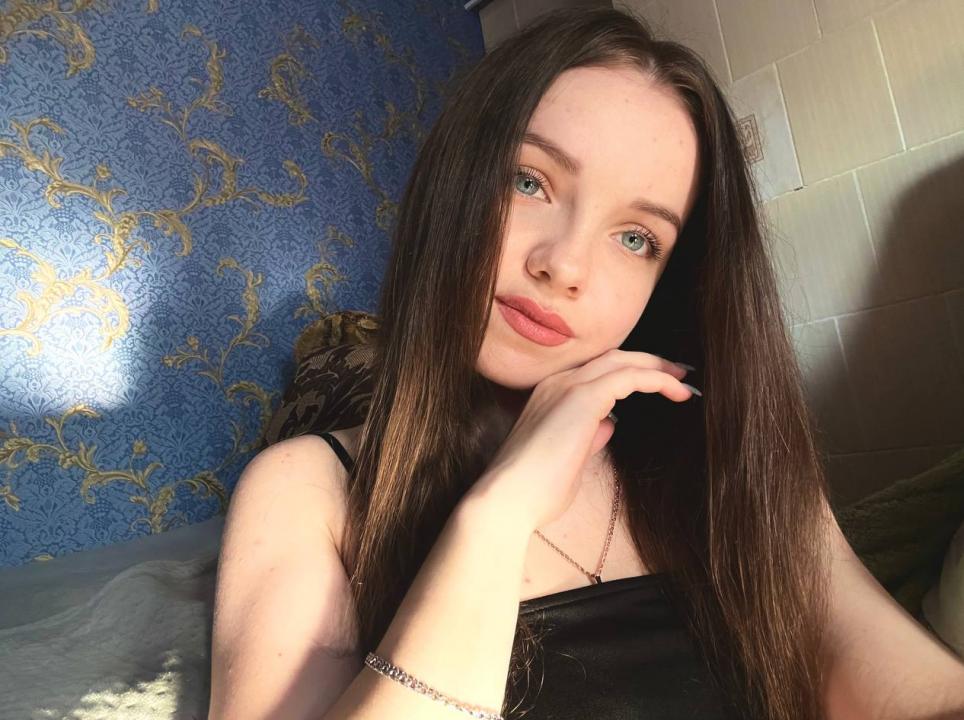 Webcam chat profile for Oleo19: Books/Reading