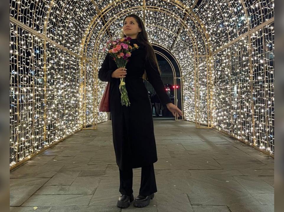 Webcam chat profile for AmberJoy: Legs, feet & shoes