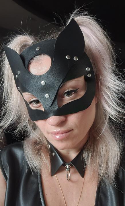 Webcam chat profile for Poise00180