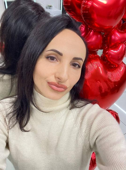 Webcam chat profile for 1Nika