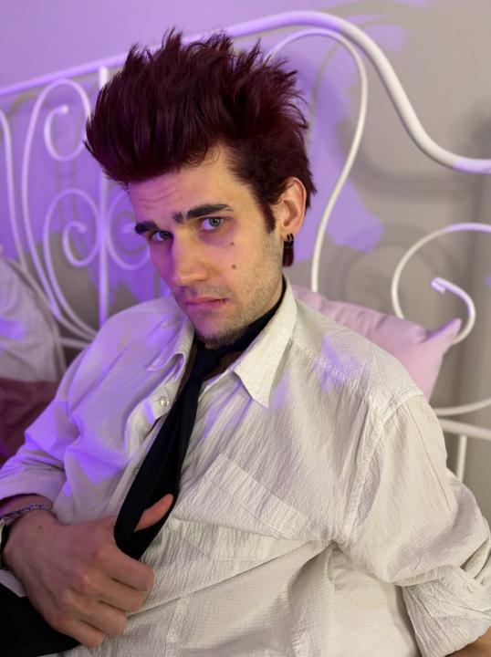 Webcam chat profile for TrevorThomson: Legs, feet & shoes