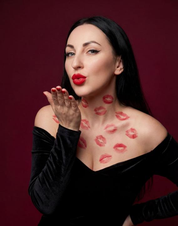 Webcam chat profile for VelvetJuliet: Cooking