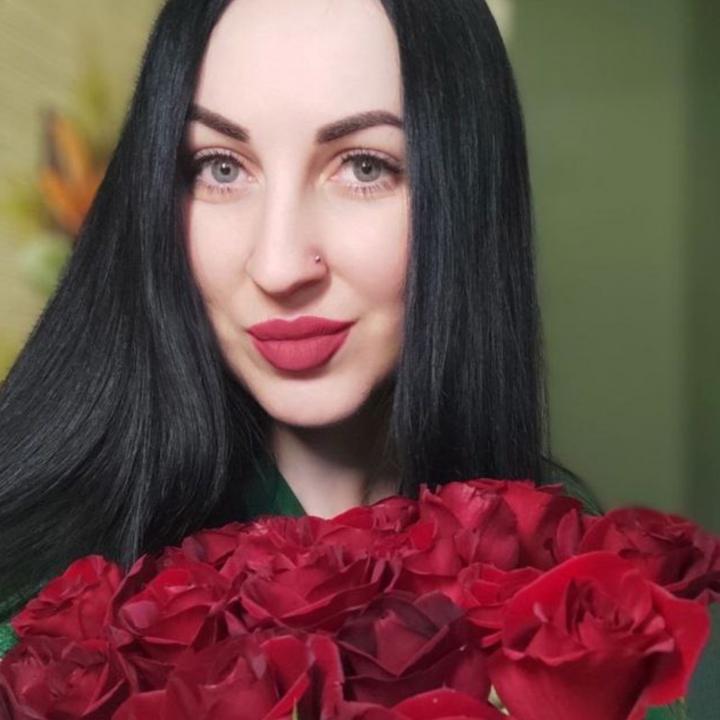 Webcam chat profile for VelvetJuliet: Cooking