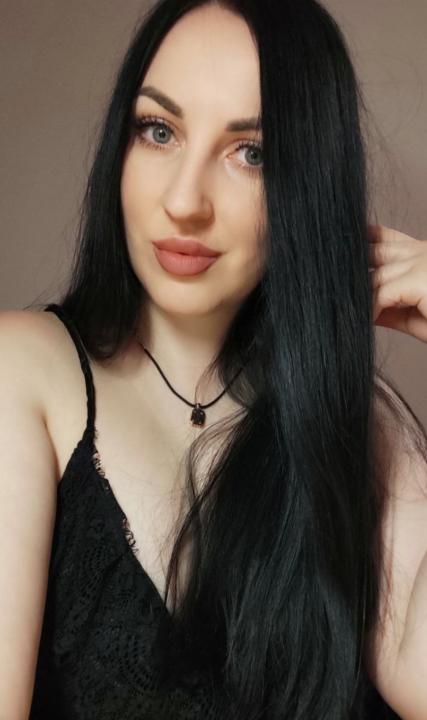 Webcam chat profile for VelvetJuliet: Cooking