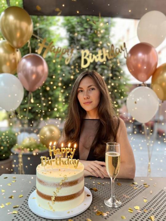 Webcam chat profile for ShyFlower: Cooking