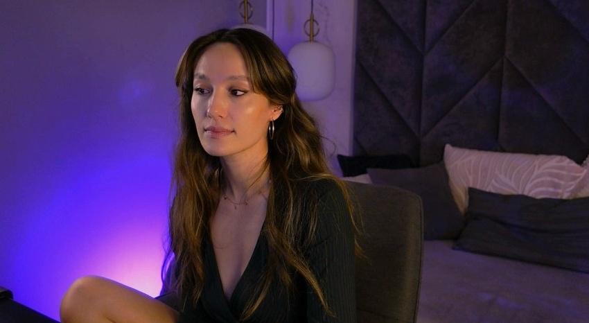 Webcam chat profile for AgnesGoddes: Legs, feet & shoes